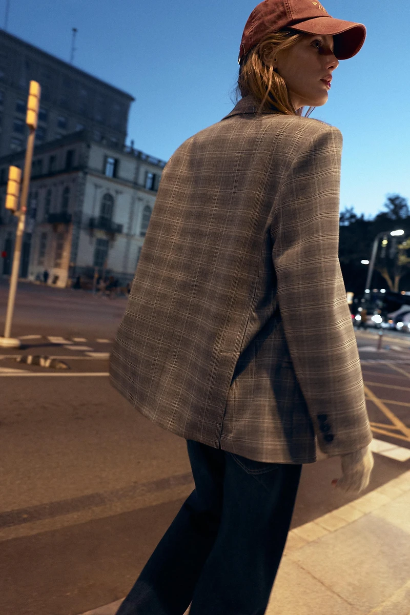 OVERSIZED PLAID BLAZER