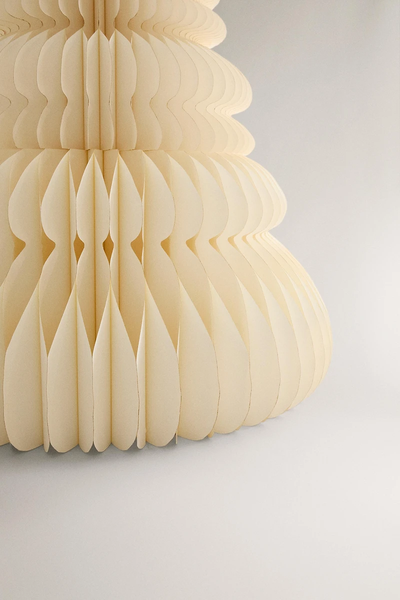 CHRISTMAS FLOOR PAPER TREE (63.0")