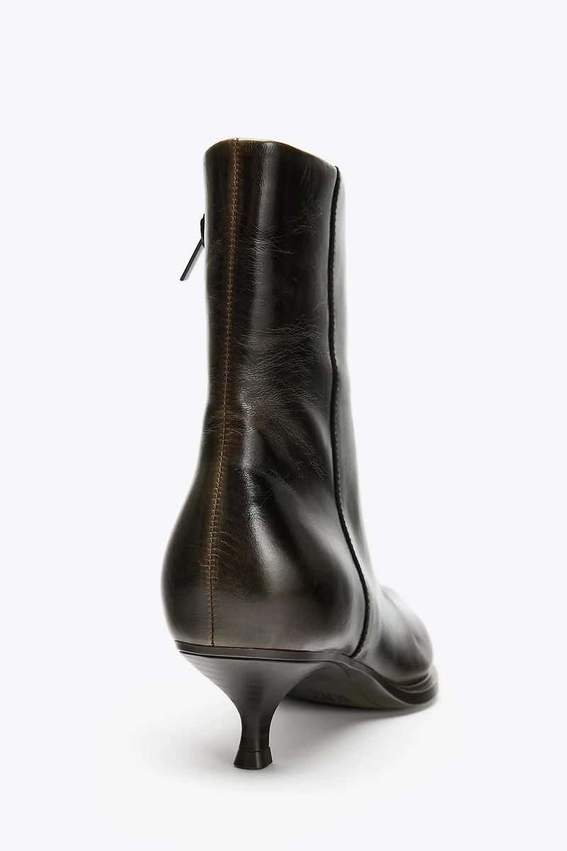 LEATHER KITTEN HEEL ANKLE BOOTS