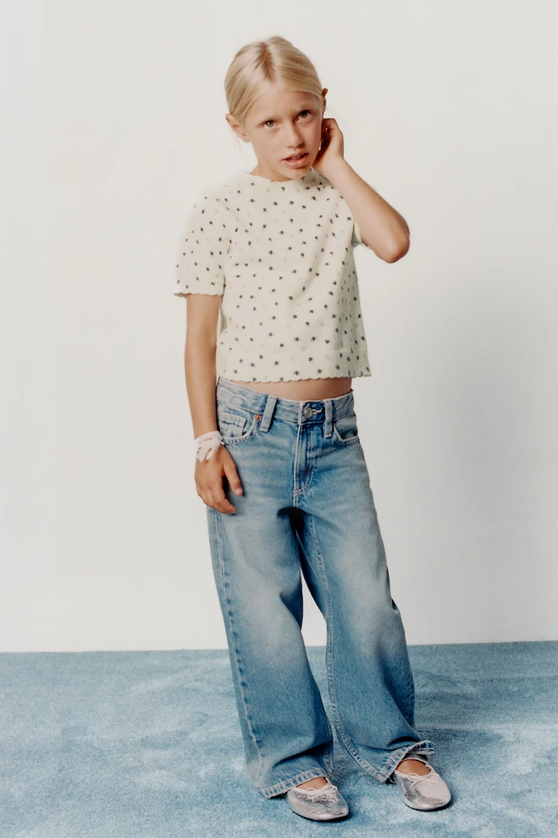 T-SHIRT EN MAILLE À FLEURS
