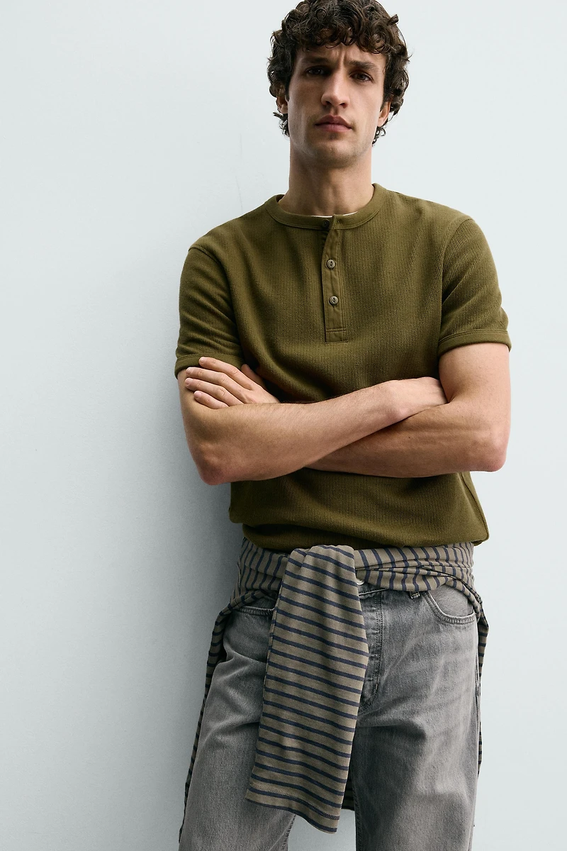 TEXTURED HENLEY SHIRT