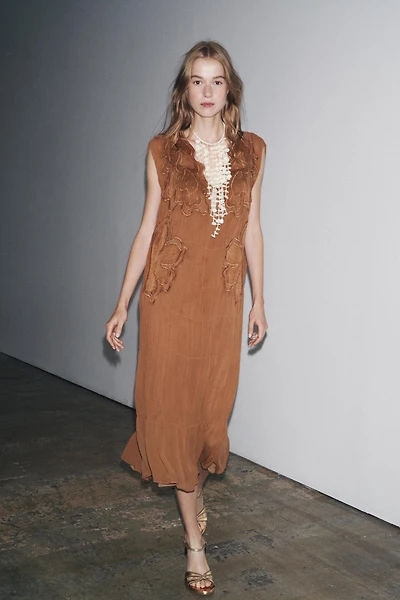 ROBE PLIS BRODÉE ZW COLLECTION