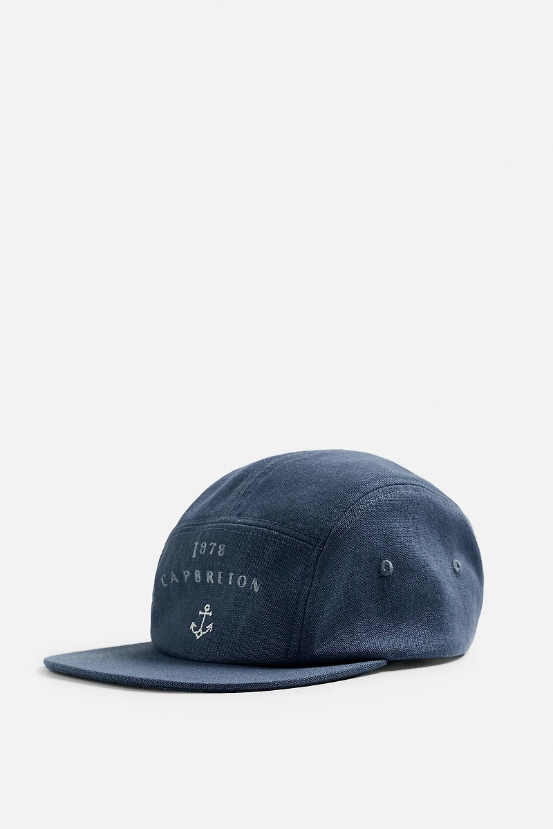 CASQUETTE DÉLAVÉE À IMPRIMÉ COMBINÉ