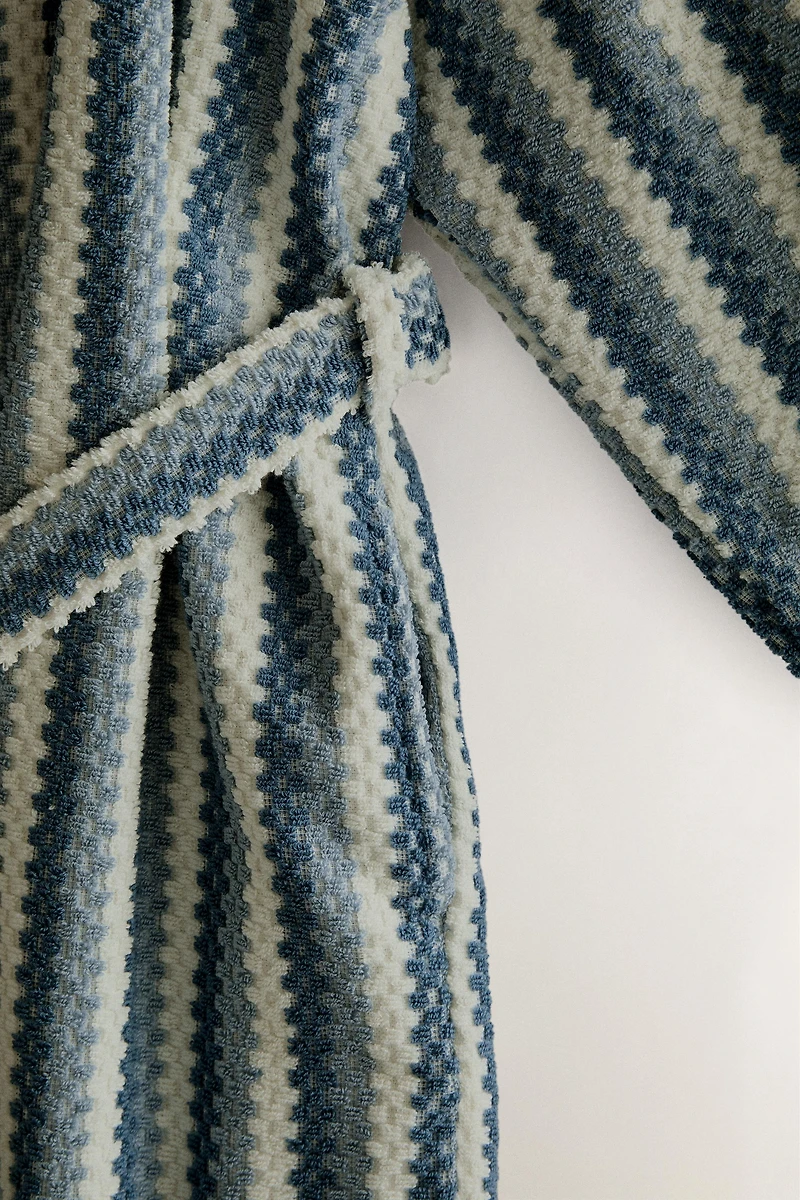 GEOMETRIC JACQUARD BATHROBE