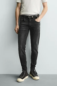 SKINNY FIT JEANS