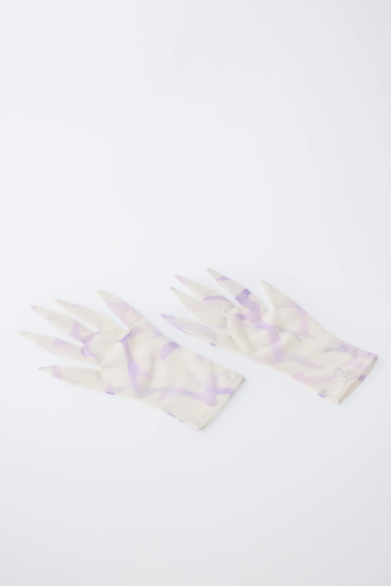 KPOP DEMON HUNTERS™ NETFLIX © COSTUME GLOVES