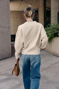 SOFT BASIC KNIT SWEATER