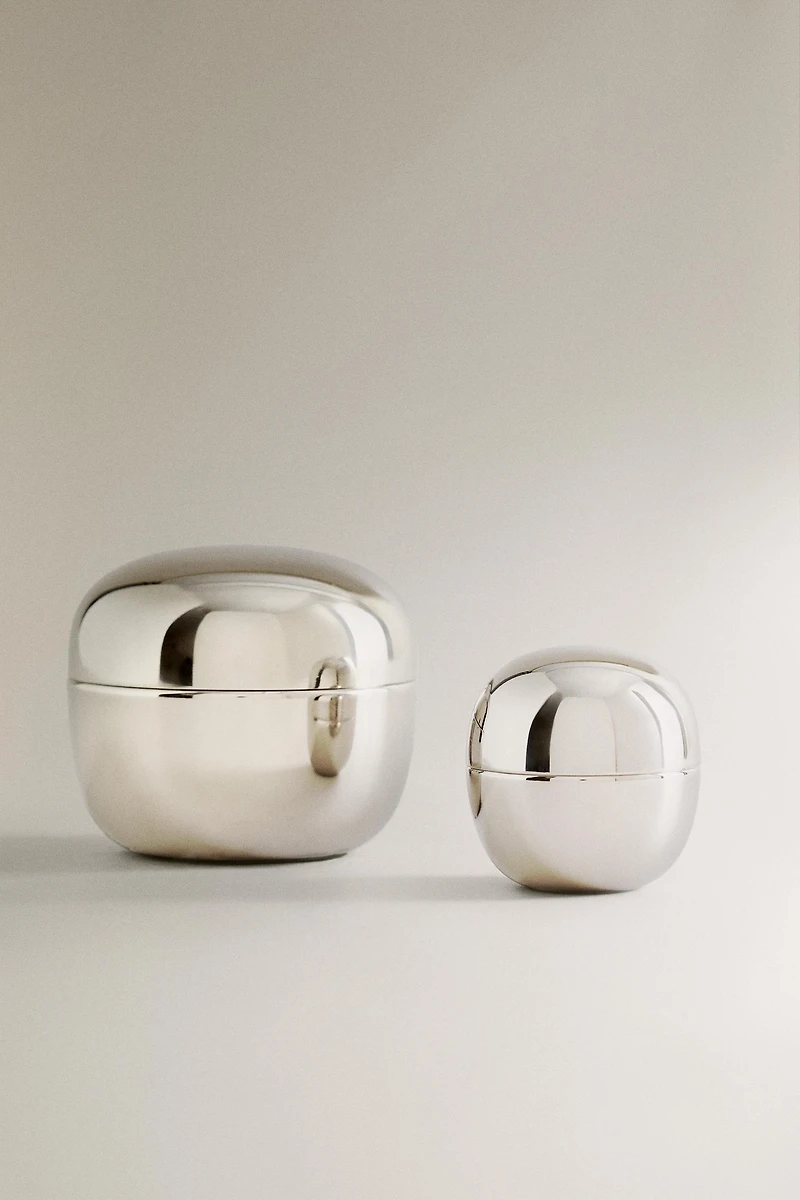 LARGE ROUND METAL BOX