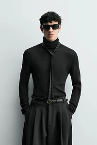 PULL LÉGER CÔTELÉ