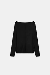 BATWING SLEEVE T-SHIRT WITH STUDS