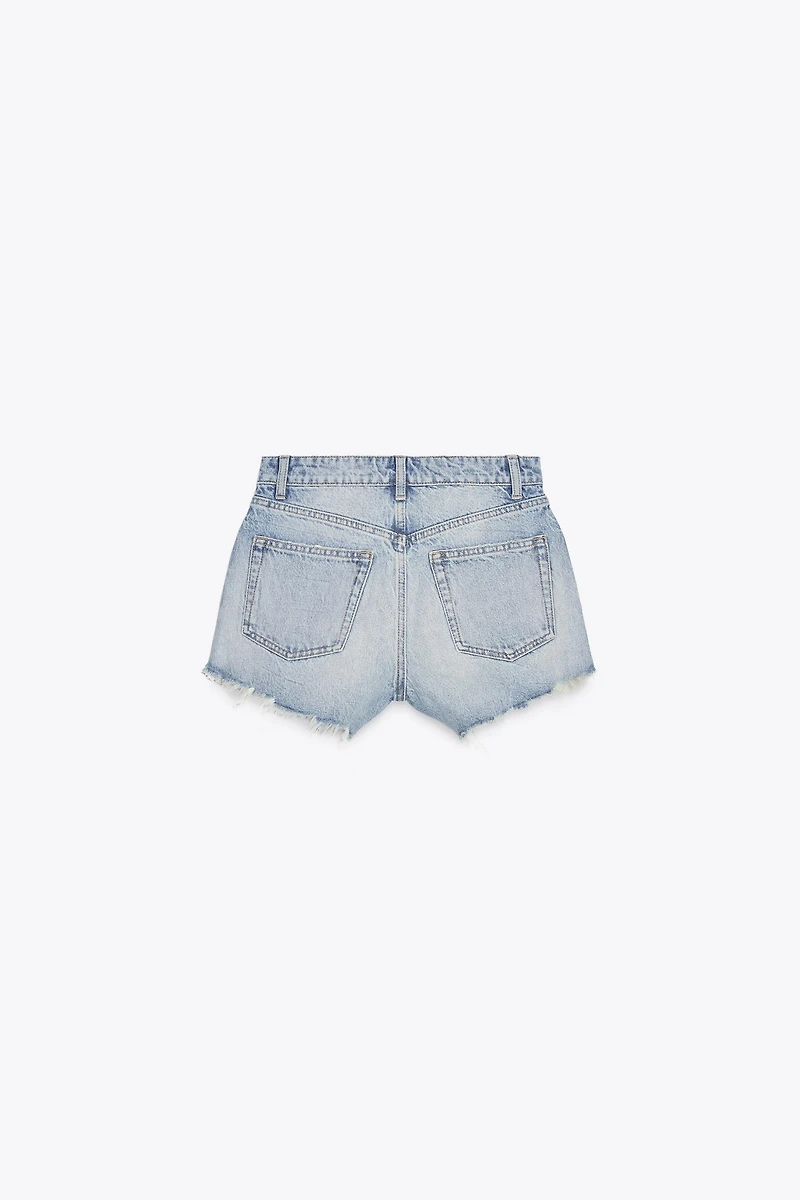 CURVED HIGH-WAISTED DENIM SHORTS