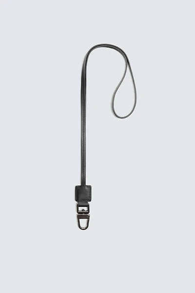 LEATHER PENDANT KEYCHAIN