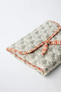 MATELAS À LANGER MATERNITÉ FLEURS