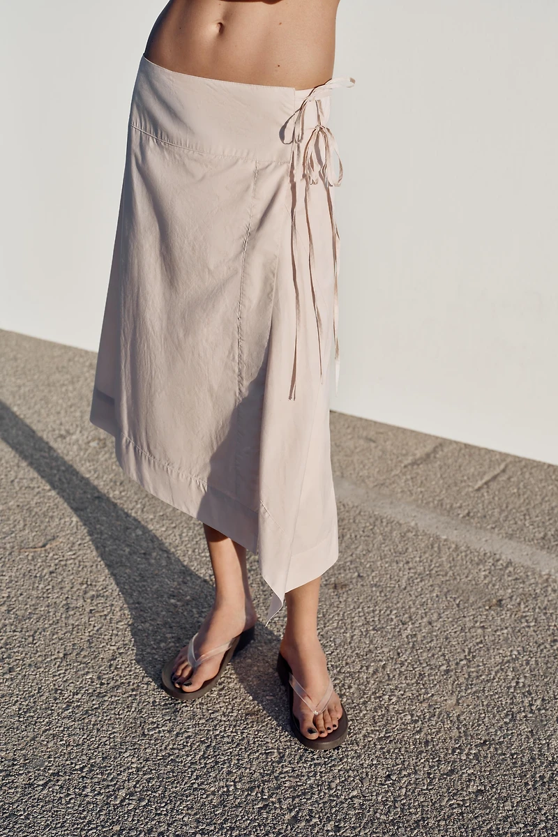 WRAP MIDI SKIRT