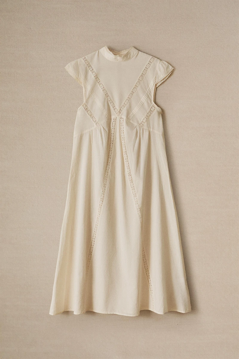 LACE NIGHTGOWN