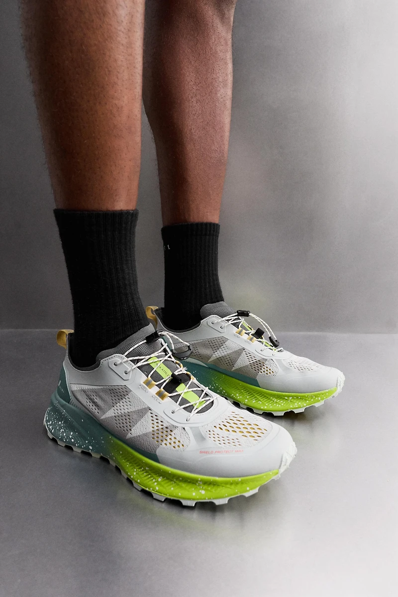 RUNNING SNEAKERS