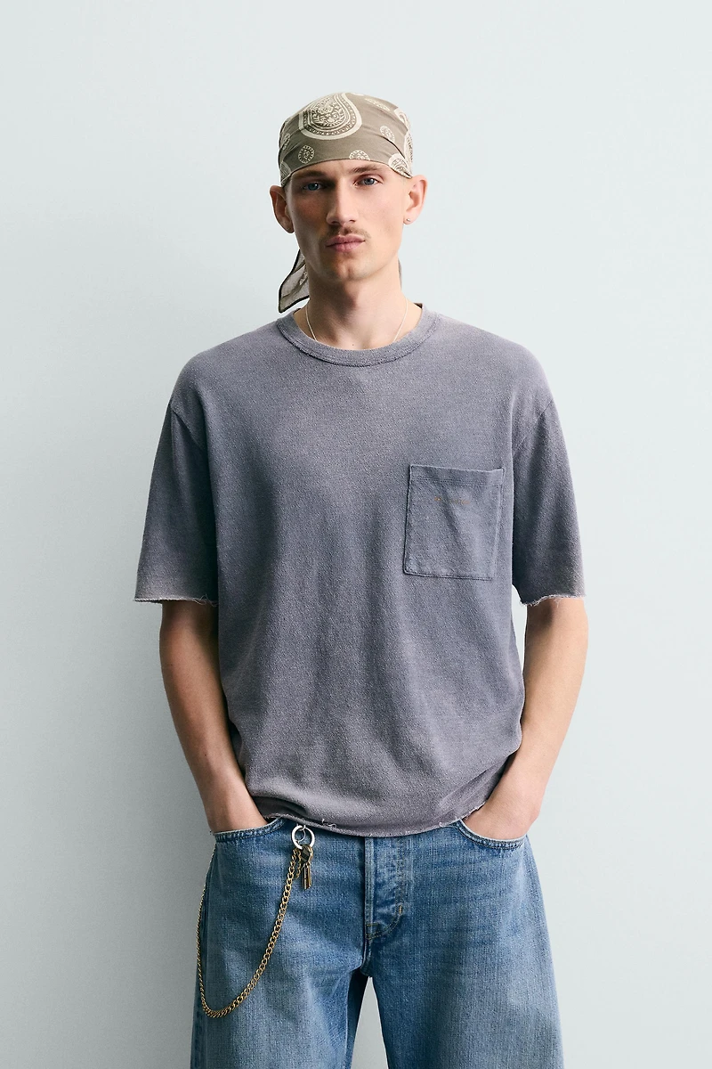 T-SHIRT EN MAILLE RELAXED FIT DÉLAVÉ