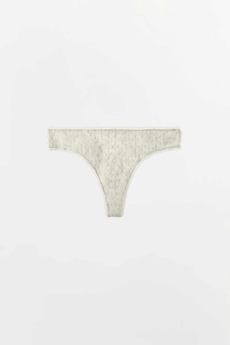 CULOTTE DENTELLE EN RELIEF