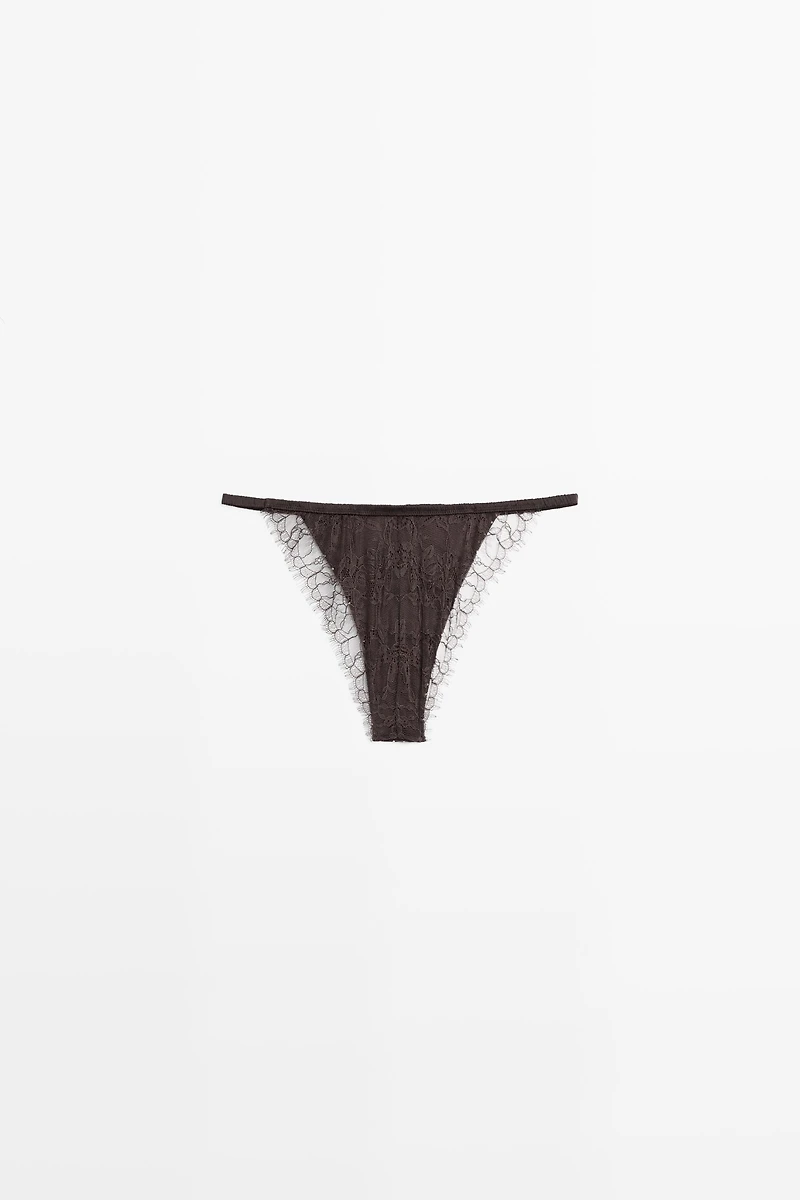 Polka dot briefs with lace detail
