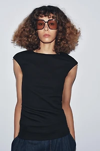 RIBBED DRAPED TOP