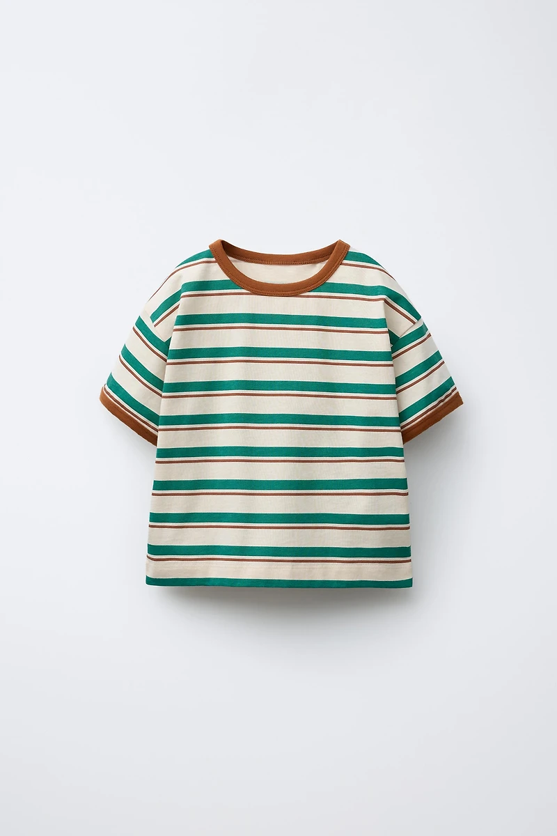 STRIPED TRIM T-SHIRT