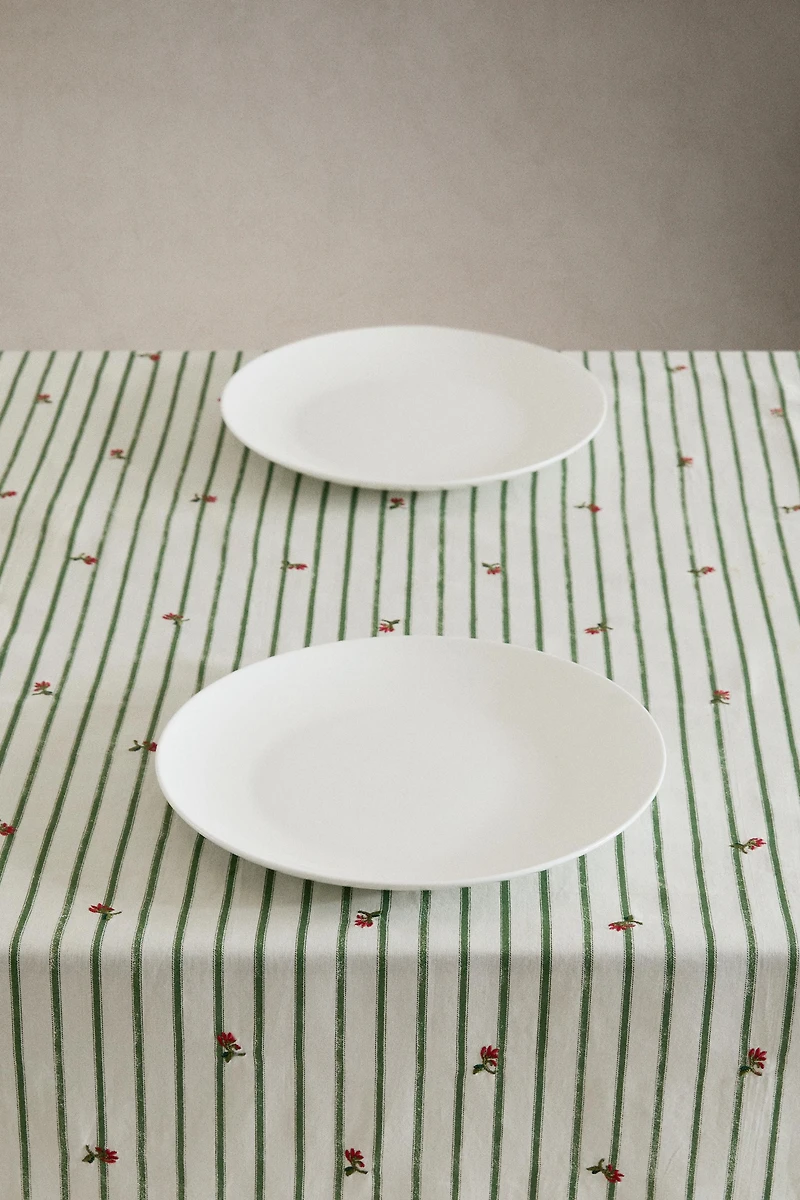 STRIPED TABLECLOTH WITH FLORAL EMBROIDERY