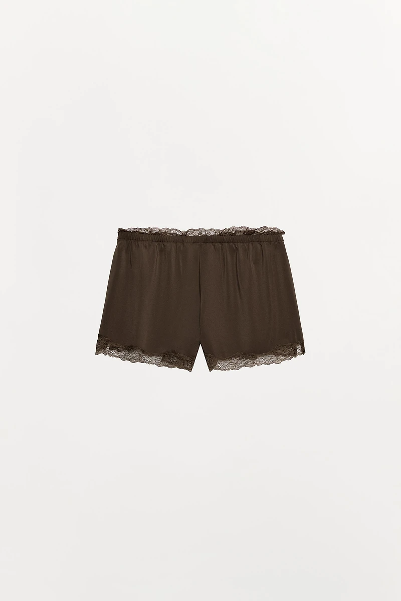 FLUID LACE SHORTS