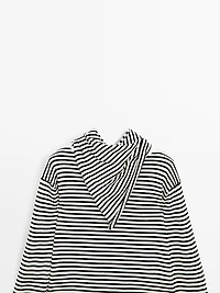 Striped sweater with bandana
