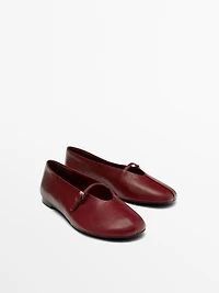 Leather ballet flats with buckle