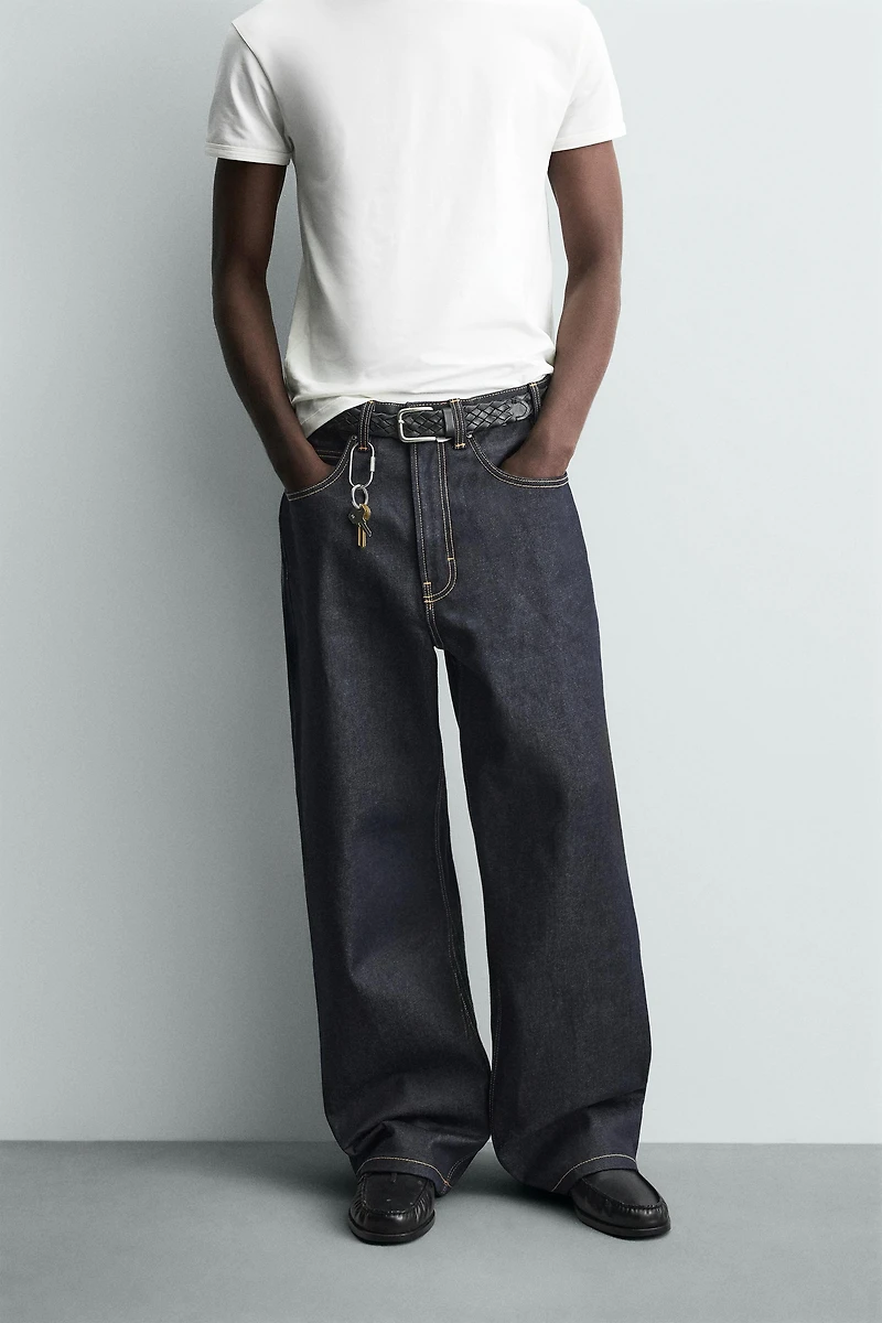 BAGGY FIT JEANS WITH TOPSTITCHING