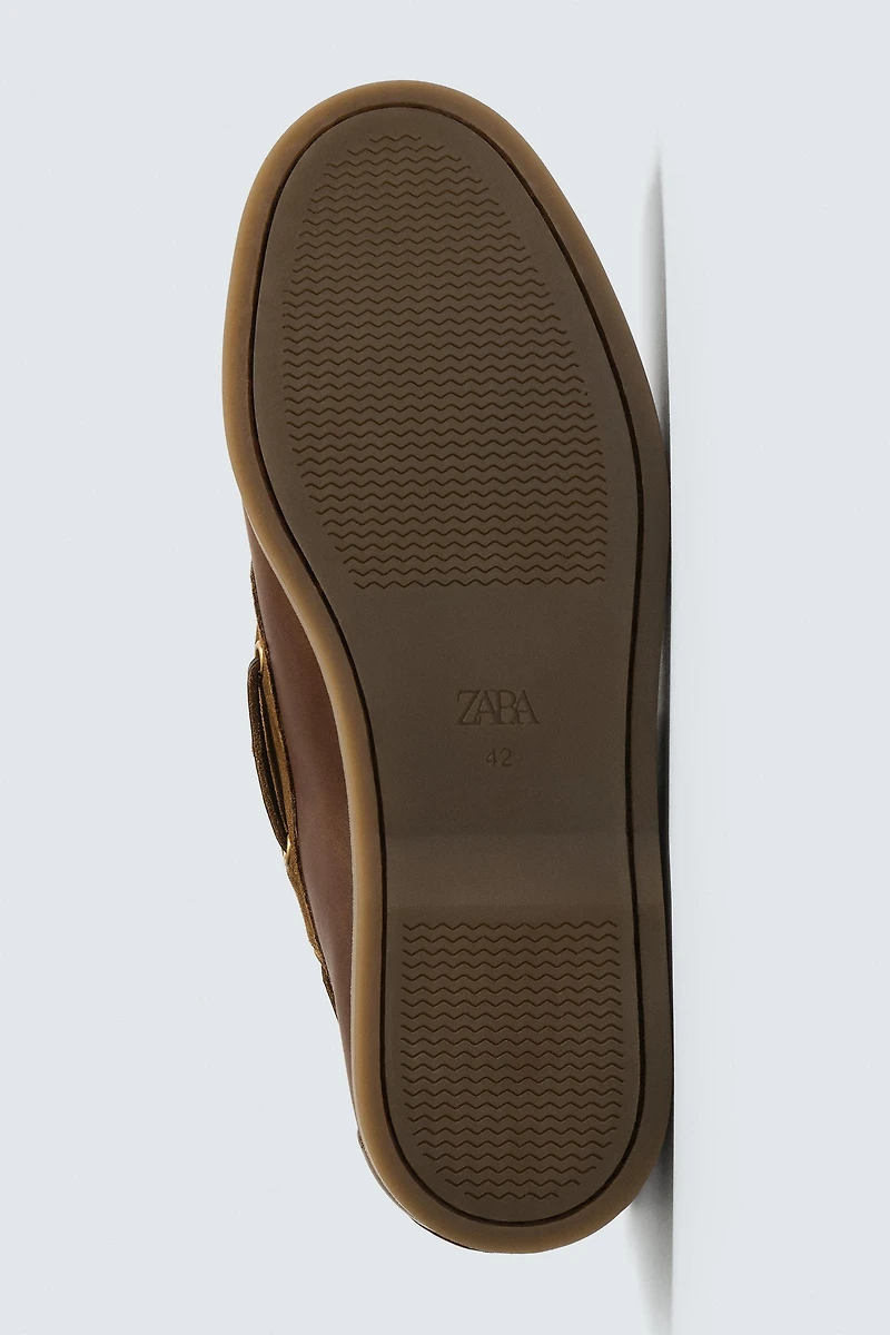 LEATHER BOAT SHOES