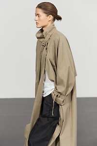 Long buckle-detail trench coat