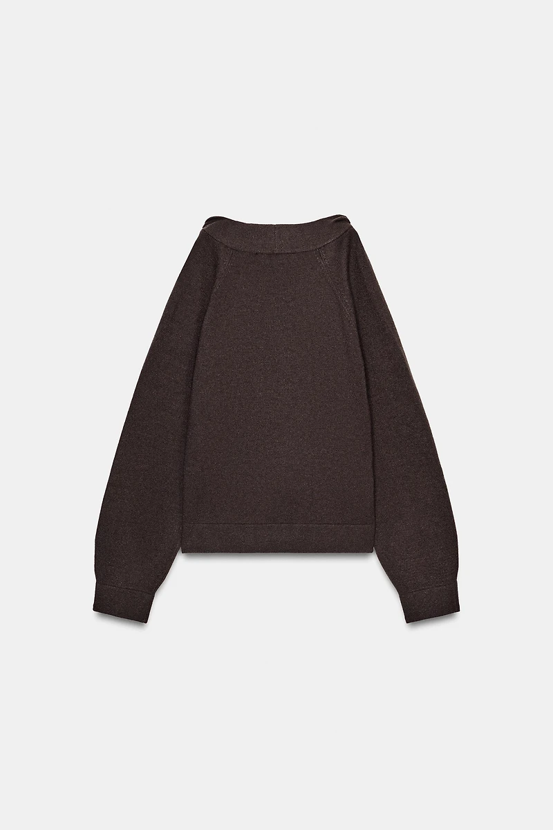 CUT-OUT KNIT JUMPER