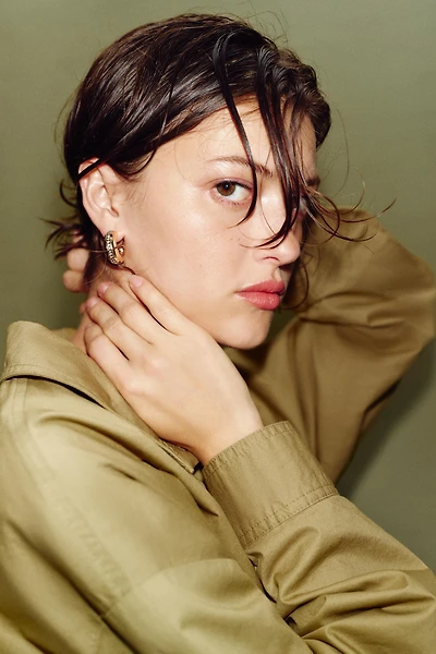 PACK OF BUTTON AND SPARKLY HOOP EARRINGS