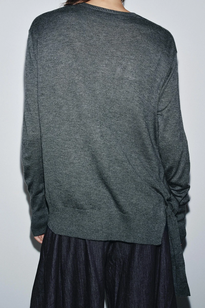 WOOL KNIT KNOT SWEATER