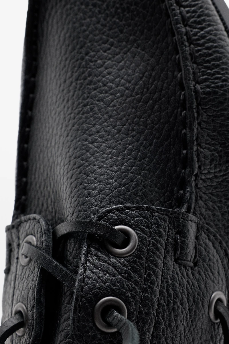 Leather boat shoe