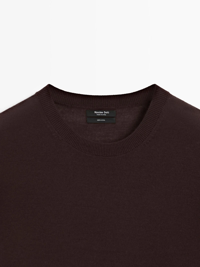 100% wool fine knit crew neck sweater