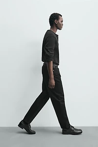 STRAIGHT FIT JEANS
