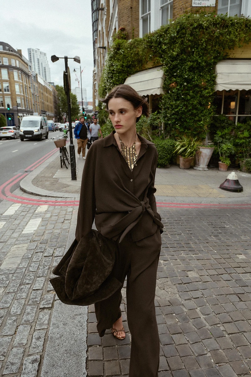 KNOTTED CREPE SHIRT