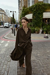 KNOTTED CREPE SHIRT