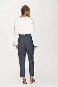 PANTS WITH A HIGH WAIST