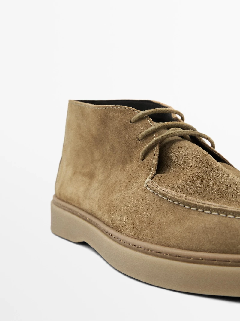 Chaussures montantes souples croûte de cuir