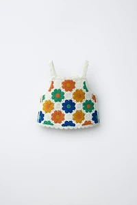 TOP EN MAILLE CROCHET À FLEURS