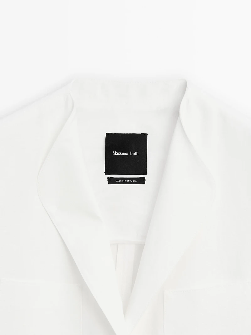 100% linen blazer with lapel detail