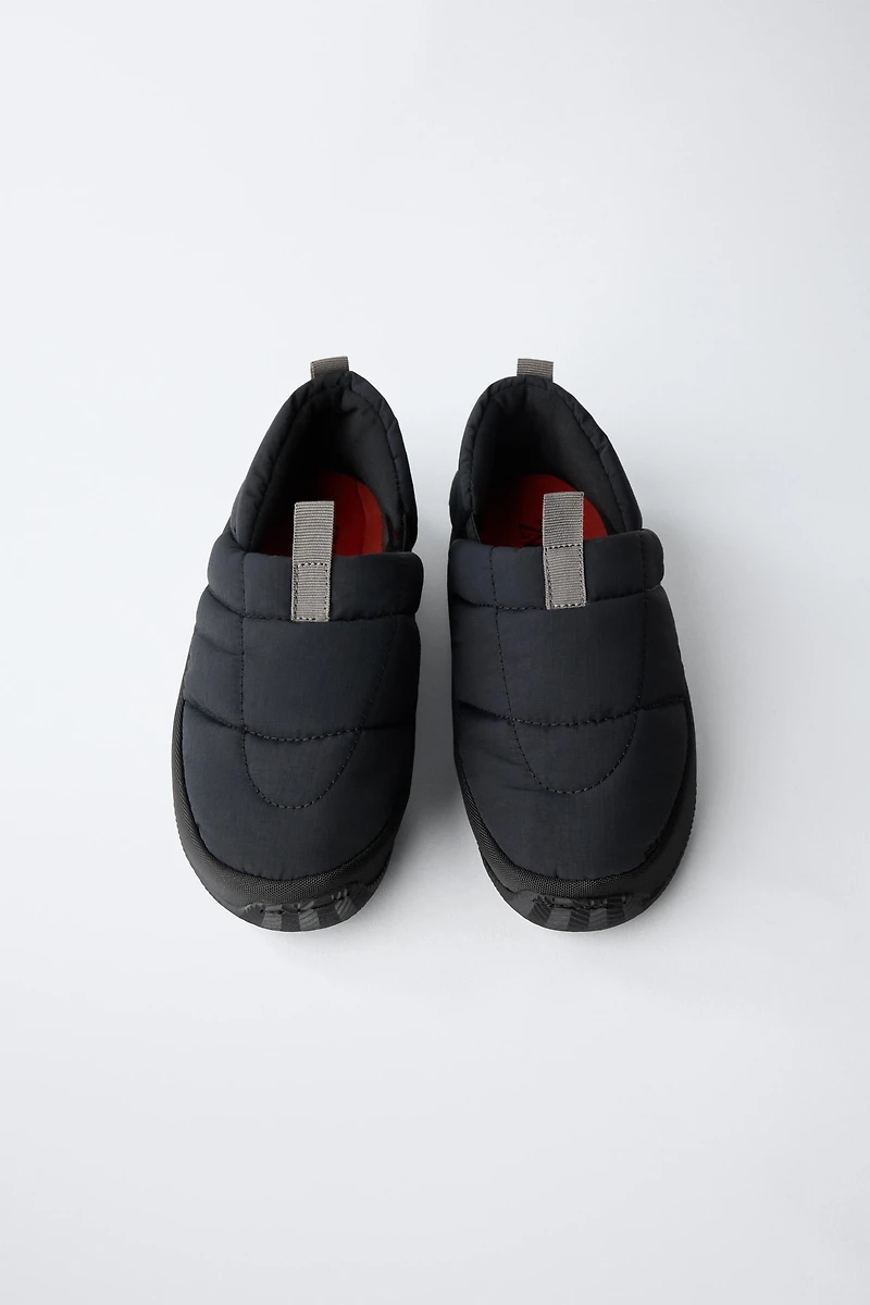 QUILTED SLIPPERS