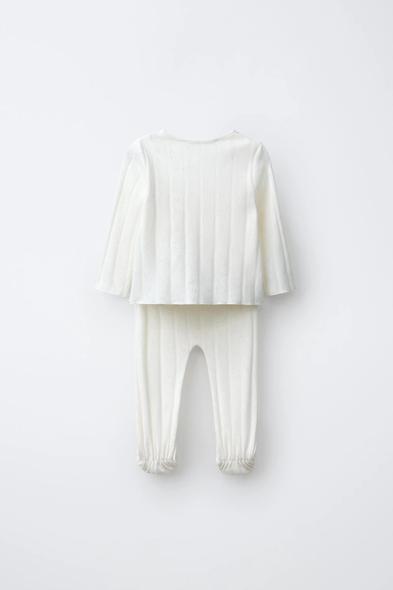 ENSEMBLE DE NAISSANCE ET POCHETTE POMMES