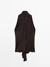 Flowing top with tie detail