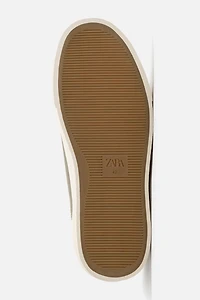 BASIC SNEAKERS