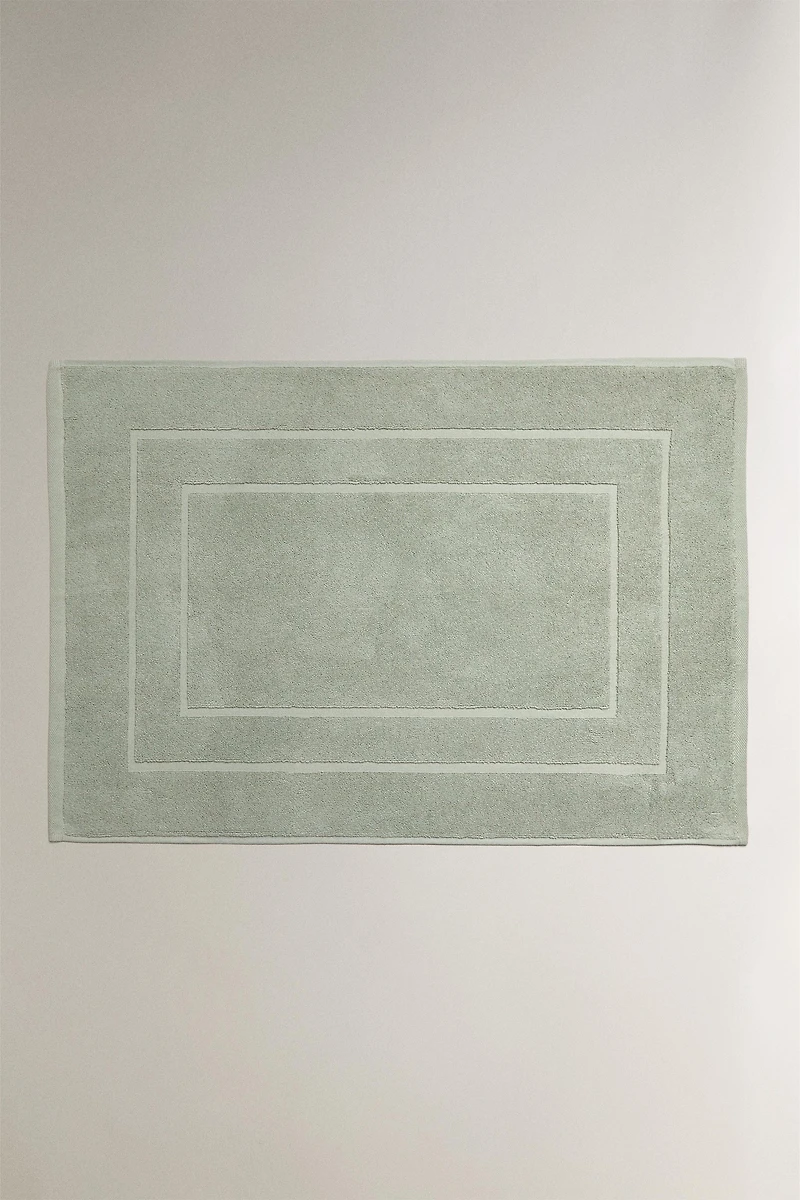 NON-SLIP COTTON BATH MAT