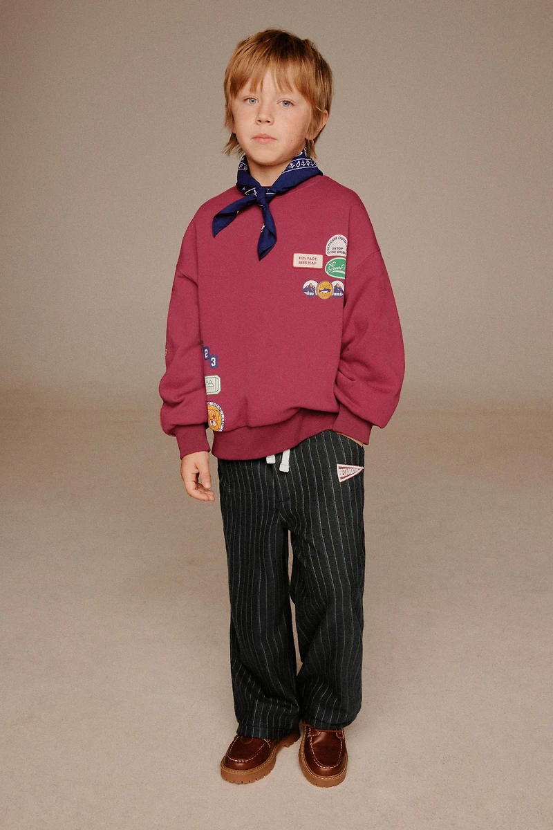 PATCH SWEATSHIRT